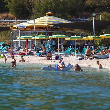 Piscina With Sea View Trogir-seget Seget Vranjica